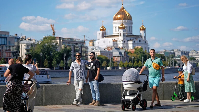 Kriegsalltag in Moskau: Wer nicht an der Front ist, der hats in Moskau gut in diesem Sommer.