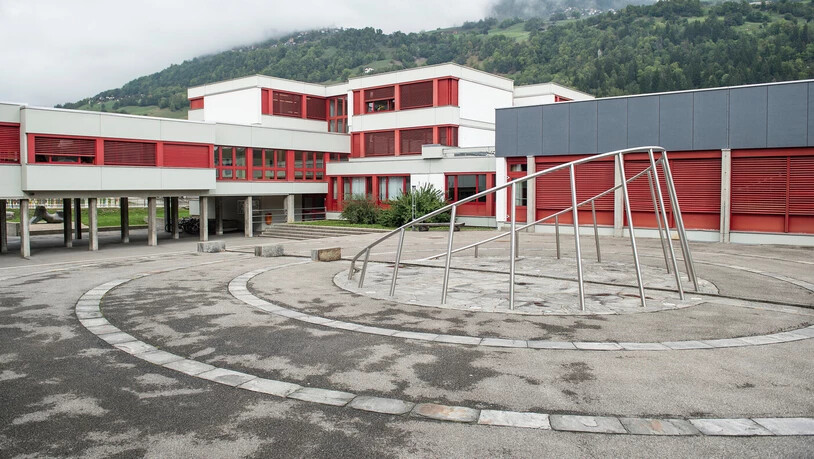 Auf «neue Wege» helfen: An der Ilanzer Schule wird in einer Pilotphase ein Förderkonzept für Schulkinder mit Verhaltensauffälligkeiten umgesetzt.