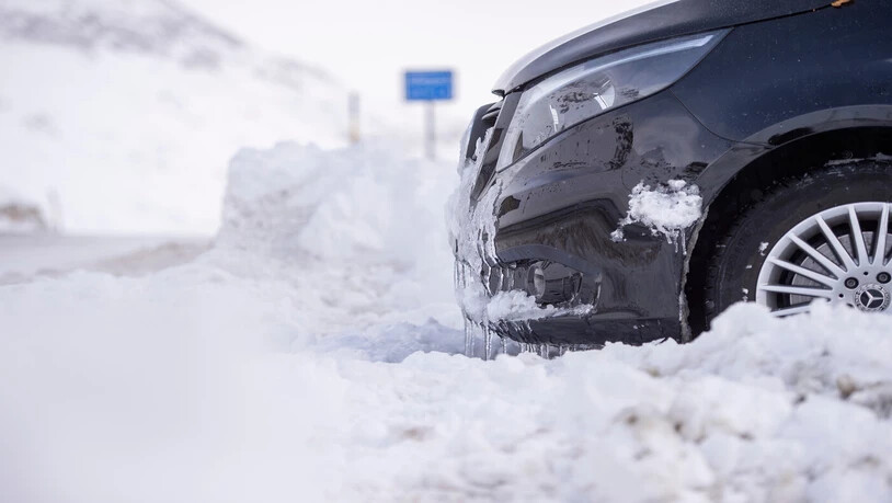 Von Oktober bis Ostern werden Winterreifen empfohlen: Die Unfälle von vergangener Woche haben es gezeigt – Eigenverantwortung bei der Reifenwahl funktioniert nicht überall. 