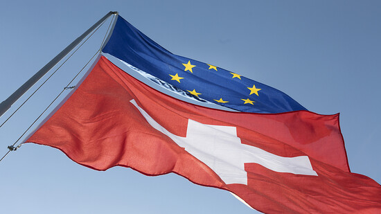 Ein von der SP-Schweiz eingesetzter Ausschuss zum Verhältnis Schweiz-EU schlägt vor, den EU-Beitritt der Schweiz ab 2027 zu verhandeln. (Archiv)