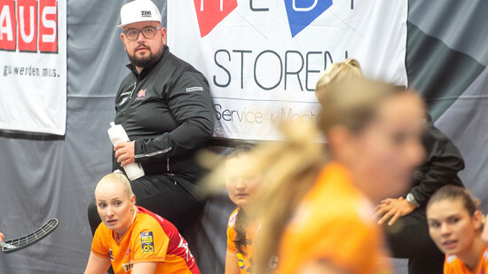 Reaktion gefordert: Simon Zopf, Trainer von Piranha Chur, und seine Spielerinnen müssen am Wochenende zweimal gegen Emmental Zollbrück gewinnen.