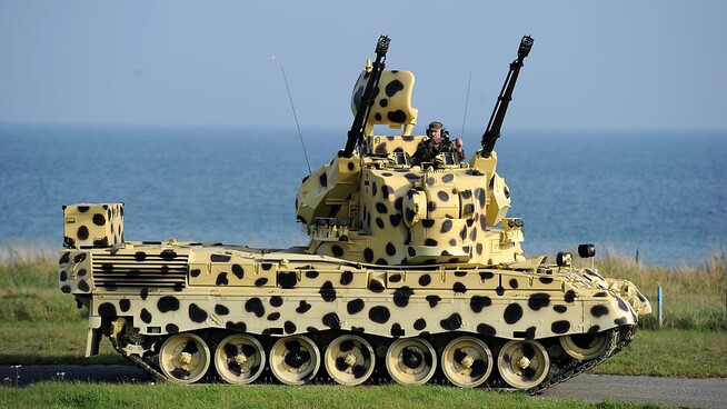 Für eine erleichterte Weitergabe von Schweizer Kriegsmaterial in Frage käme etwa Deutschland, das der Ukraine Schweizer Munition für den Flugabwehrpanzer Gepard weitergeben möchte. (Archivbild)