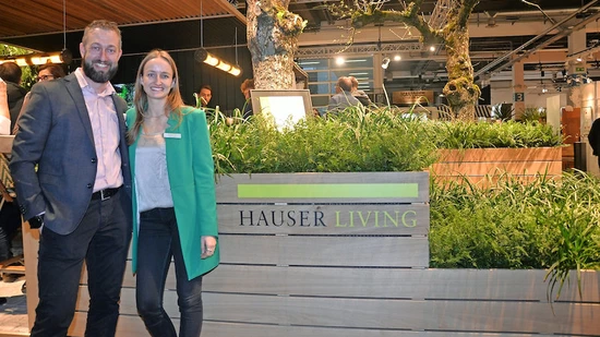 Glarner Unternehmen spüren den Frühling: Der Stand von Sara und Mark Hauser wird von der Messeleitung mit einem Preis ausgezeichnet.