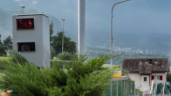 60 km/h zu viel hatte der Töfffahrer in Rona.