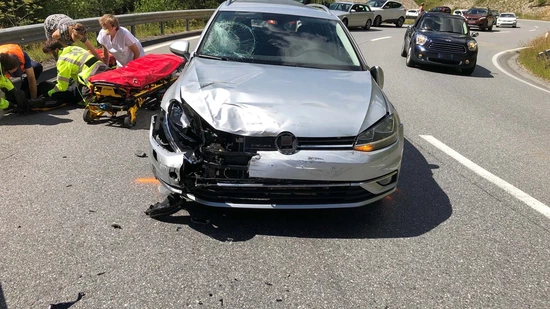 Beim Unfall verletzte sich der Töfffahrer.