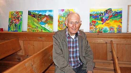 Die Kunst hilft ihm gegen die Einsamkeit: Der syrische Flüchtling Allam Fakhour zeigt seine Werke in der Matter Kirche. 