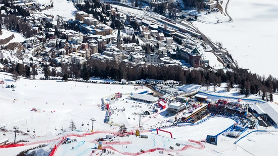Auf dieser Piste in Salastrains in St. Moritz messen sich im Dezember Studentinnen und Studenten aus aller Welt.