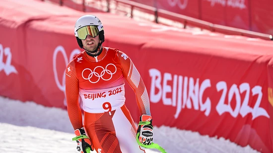 Justin Murisier sieht nach dem Slalom im Ziel die '4' aufleuchten, und dass er die angestrebte Medaille knapp verpasst hat