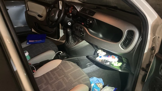 Gefasst: Ein Mann wird beschuldigt, aus unverschlossenen Fahrzeugen Portmonnaies entwendet zu haben.