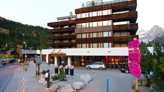 Das  «Arosa Kulm Hotel»: Mit Samih Sawiris erhält es einen neuen Mitinhaber.
