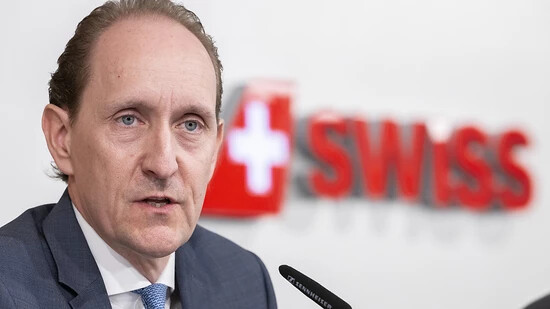 Swiss-Chef Dieter Vranckx prognostiziert steigenden Flugpreise in der Zukunft: "Mittel- und langfristig gehe ich davon aus, dass die Preise steigen werden." Das sei nötig für die Investitionen in umweltfreundlichere Technologien. (Archivbild)