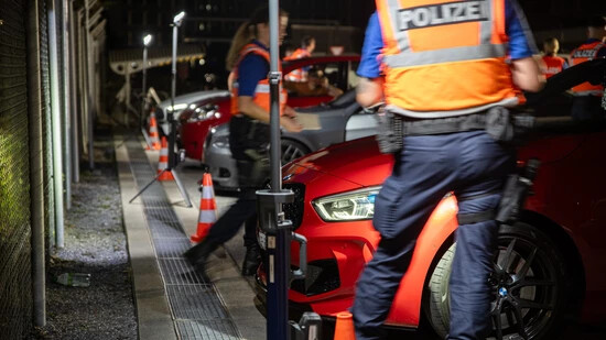 Stadtpolizei Chur im Einsatz: Am Wochenende wurden auf dem Stadtgebiet verschiedene Verkehrskontrollen durchgeführt.
