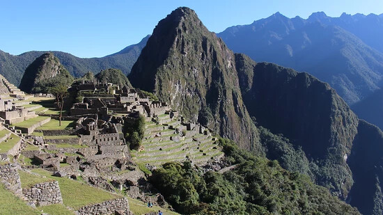 Teile der berühmten Inka-Ruinenstadt Machu Picchu in Peru sind wegen der Erosion mehrerer Steinstrukturen gesperrt worden. (Archivbild)
