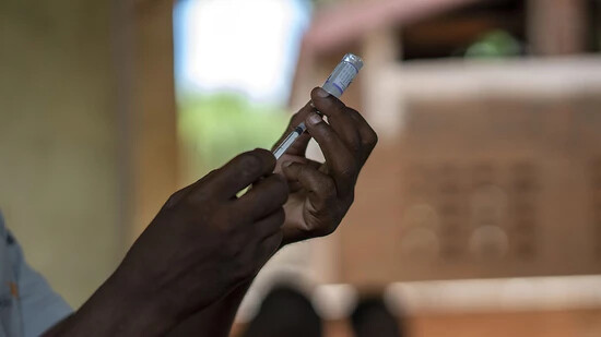 Die WHO empfiehlt für Malaria-Gebiete einen neuen Impfstoff für Kinder. (Archivbild)