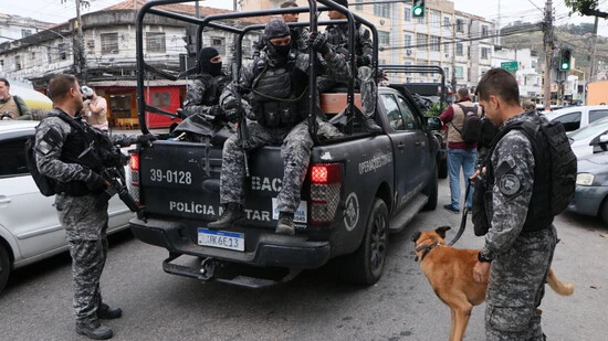 ARCHIV - Mitglieder der Zivil- und Militärpolizei im Einsatz. Foto: Jose Lucena/TheNEWS2/ZUMA/dpa