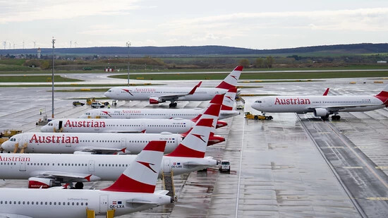 Ein 36-stündiger Streik des Bordpersonals der Austrian Airlines führte am Flughafen Wien-Schwechat zu zahlreiche Flugausfällen. (Archivbild)