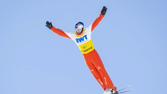 Skiakrobat Noé Roth zeigt seine Flugkünste