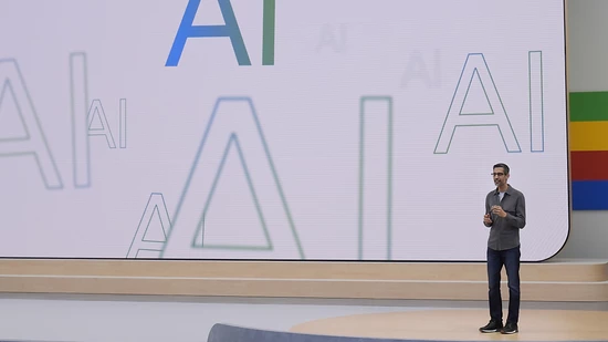 Der CEO der Google-Dachgesellschaft Alphabet, Sundar Pichai spricht über KI. (Archivbild)