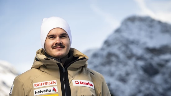 Tobias Baur freut sich über den dritten Weltcup-Podestplatz seiner Karriere (Archivaufnahme)