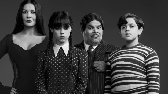 Aus dem Oberstübchen von Tim Burton: Mit «Wednesday» ist jetzt die erste Coming-of-Age-Serie aus dem Addams-Family-Universum erschienen.