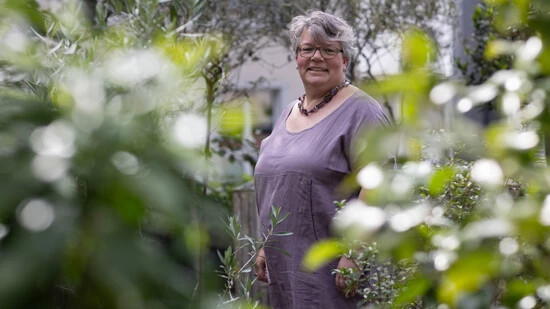 Auf ihrer grünen Terrasse: Regula Keller von den Grünen ist die 138. Landratspräsidentin.