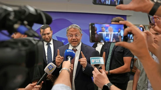 Kennt kein Pardon: Israels Sicherheitsminister Itamar Ben-Gvir, hier an einer Pressekonferenz, hat die Polizei auf ein Video der Pädagogin Intisar Hijazi aufmerksam gemacht.