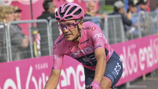 Bleibt in Pink: Richard Carapaz führt den Giro nach wie vor mit dem Mini-Vorsprung von drei Sekunden auf Jai Hindley an