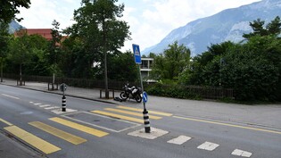 Unfallort: Bei einem Fussgängerstreifen in Chur kam es zum Selbstunfall.