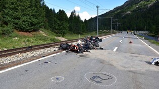 Drei Todesopfer: Gegen 15 Uhr am Samstagnachmittag ereignete sich auf der Berninastrecke ein tödlicher Verkehrsunfall.