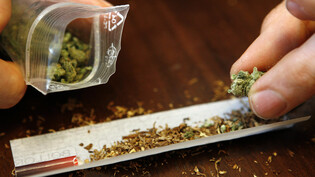 ARCHIV - In den Niederlanden wird der Verkauf und Konsum von sogenannten weichen Drogen wie Cannabis geduldet. Foto: picture alliance / dpa