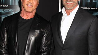 Die Action-Helden Sylvester Stallone (links) und Arnold Schwarzenegger (rechts) bereiten sich auf Halloween vor. (Archivbild)