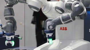 ABB eröffnet am Freitag eine vollständig automatisierte Roboterfabrik in Kangqiao bei Schanghai. Im Bild ein ABB-Roboter an der Hannover Messe aus dem Jahre 2019. (Archivblid)