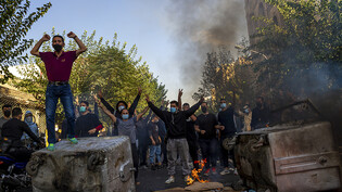 ARCHIV - Proteste in Teheran (Archivbild). Foto: Uncredited/AP/dpa