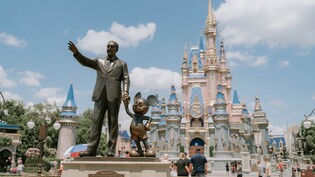 100 Jahre Disney: 1923 gründeten die Brüder Walt und Roy Disney das Disney Brother Cartoon Studio. Der Beginn einer Erfolgsgeschichte. 