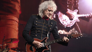 Queen-Gitarrist Brian May wird vom britischen König Charles III. zum Ritter ernannt. (Archivbild)