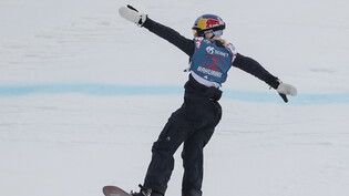 Die Beste in der Qualifikation: Anna Gasser lässt in der Snowboard-Konkurrenz am Weltcupfinal in Silvaplana ihre Mitstreiterinnen hinter sich.