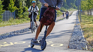 Regeln gilt es einzuhalten: E-Scooter sind je nach Ausführung einem Velo oder einem Töffli gleichgestellt. 