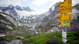 Noch keine Pläne für den Sommer? Elf Personen aus den Bereichen Kultur, Sport und Politik geben Tipps, was man diesen Sommer in Graubünden alles unternehmen könnte.