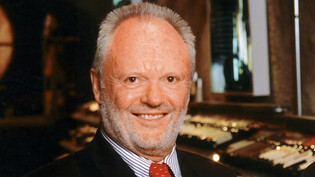 Unternehmer mit geschickter Hand: Donald Hess (1936–2023) – hier auf einer Aufnahme aus dem Jahr 2001 – hat nicht zuletzt den Valser Mineralquellen zum Erfolg verholfen.