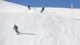 Sesselbahn Skigebiet Parsenn Davos Sessel Bergbahn Skifahren Winter Skifahrer Wintersportler