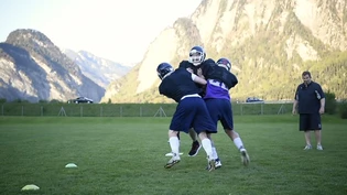 Engi und Candinas schnuppern «America Football» Luft. VIDEO: MARCO HARTMANN