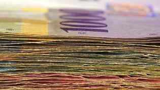 Trickbetrüger nehen in Graubünden Opfern viel Geld ab.