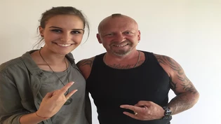 RSO-Moderatorin Adrienne Krättli und Gölä im Medienhaus in Chur.