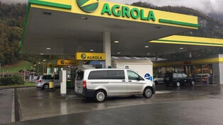 Bei der Agrola-Tankstelle in Flums ist nach den Angriffen eines jungen Letten am Sonntag wieder Ruhe eingekehrt.