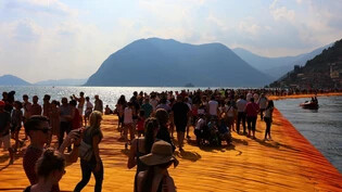 Die «Floating Piers» am Lago d'Iseo hinterliessen bei der Bloggerin einen bleibenden Eindruck.