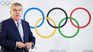 Das IOC (links im Bild Präsident Thomas Bach) wird vorderhand keine Bewerbung aus Italien für Winterspiele erhalten