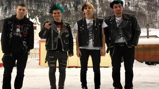 Das Outfit für die Plattentaufe von White Dog Suicide dürfte gesetzt sein. 