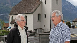 Sofort sanieren: Architekt Toni Schellenmann (links) und Kirchenratspräsident Walter Schnaub informieren über die Zukunft der Kirche Mühlehorn.