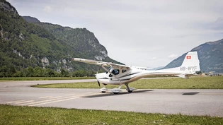 Länger fliegen: Die neue Flugplatzbetreiberin will die Betriebszeiten des Flugplatzes Mollis ausdehnen.