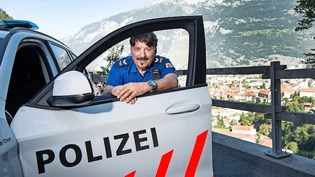 Für die einen das Churer Stadtoriginal in Uniform, für die anderen «Papa Gurt».